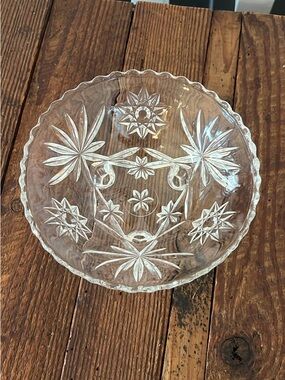 Vintage Anchor Hocking Prescut Glass “Star of David” footed bowl